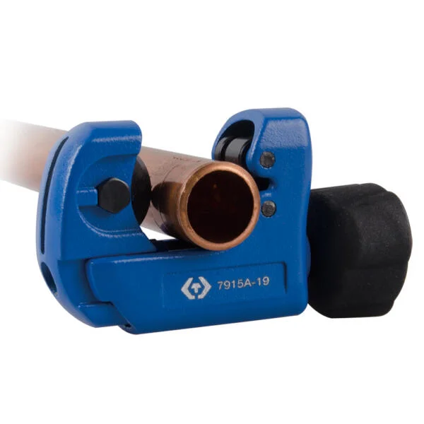 Cắt ống inox