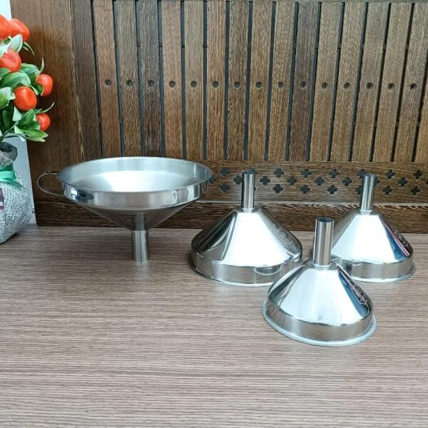 Gia công phễu inox