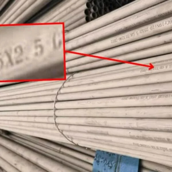 Giá ống inox phi 25