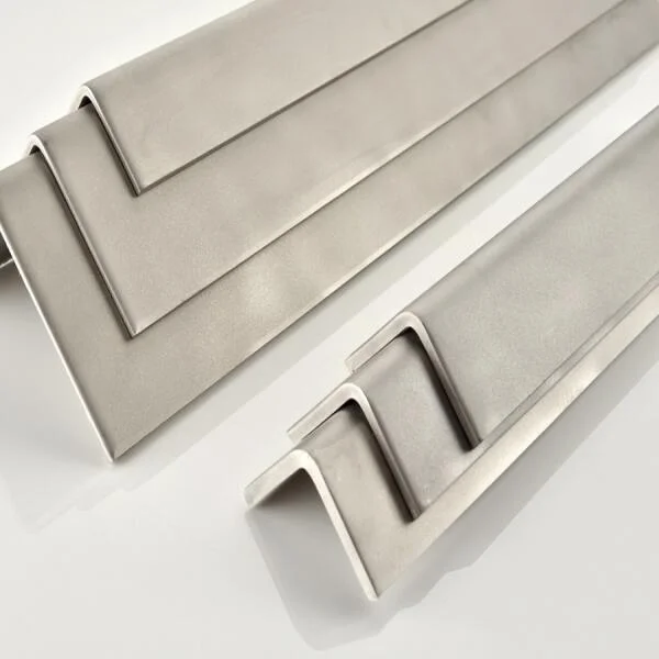 V inox 40x40