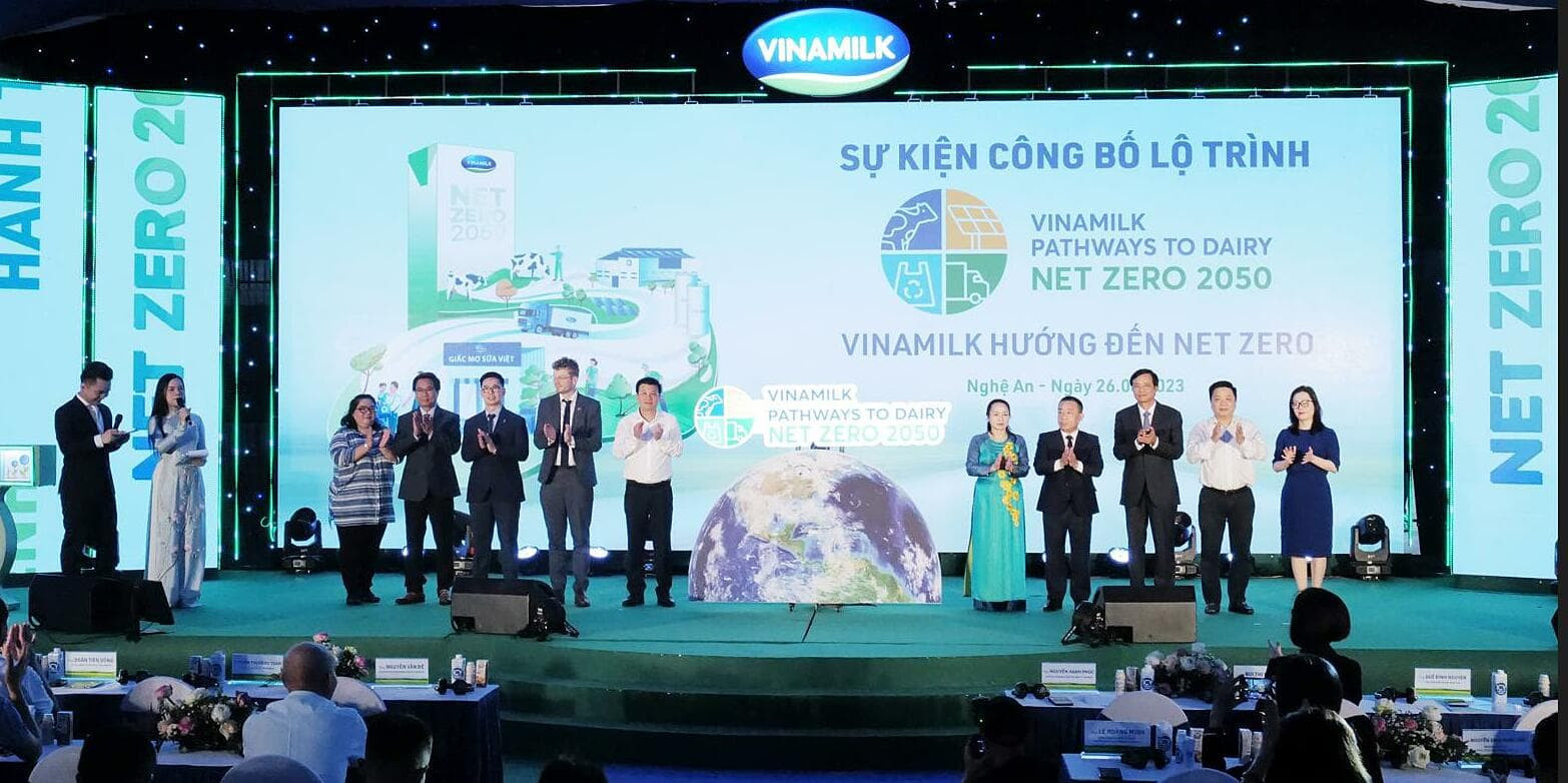 Vinamilk công bố các cam kết về Net Zero và lộ trình thực hiện tại Việt Nam trong một sự kiện diễn ra tại Nghệ An vào tháng 5/2023