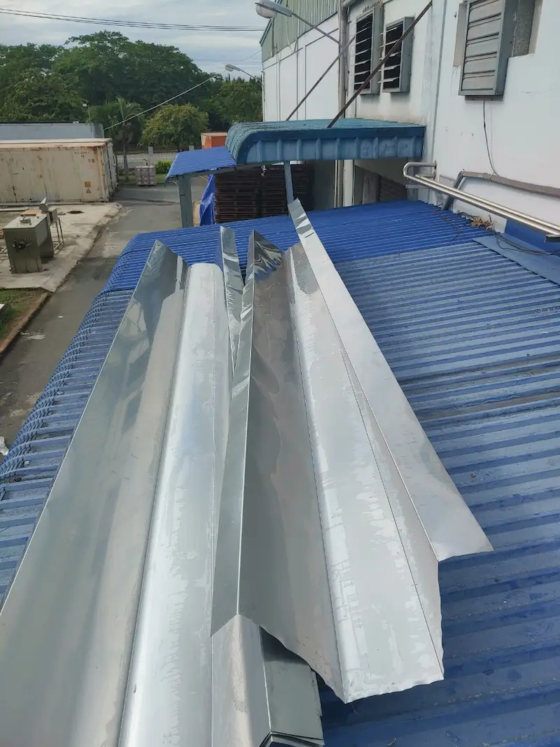 Máng inox mái tôn nổi lên như một giải pháp tối ưu, không...